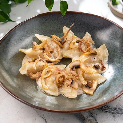 Вареники с картошкой и трюфелем в Мясо & Рыба по цене 390 ₽