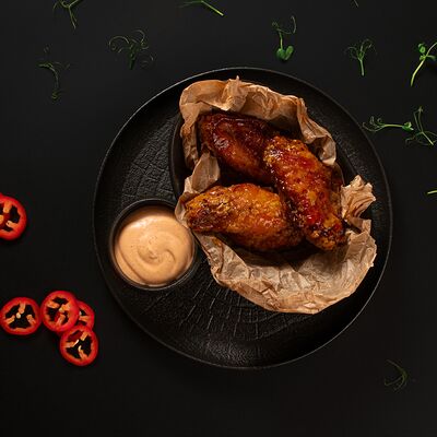 Куриные крылья в азиатской глазури в Oji по цене 400 ₽