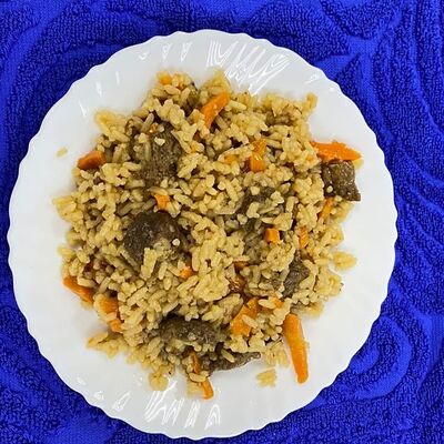 Плов с говядиной в Домашняя кухня у Ирмы по цене 425 ₽