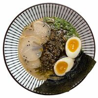 Тантамен рамен в The OISHI Ramen Izakaya Bar