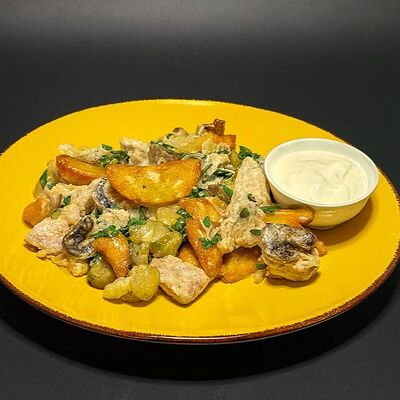 Мясо по-деревенски в Sandwich club по цене 536 ₽