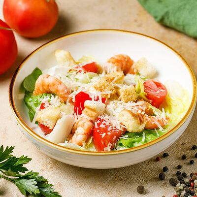 Цезарь с креветками в Хинкали Хо по цене 710 ₽