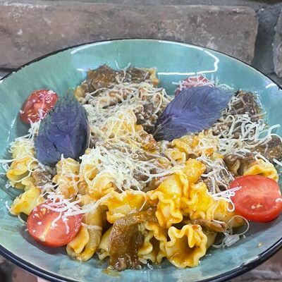 Кампанелле с телятиной, вешенками и вялеными томатами в Rezept по цене 825 ₽