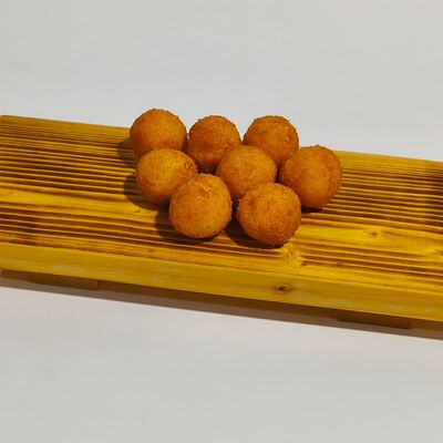 Сырные шарики в Добрая кухня по цене 449 ₽