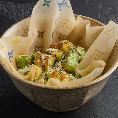 Кабачки с пармезаном в Бибирево по цене 390 ₽