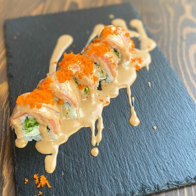 Суши с копчёным лососем в Гастробар DOM по цене 430