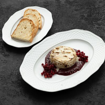 Томленый медовый сыр на огне с ягодным конфитюром в Асъядор по цене 850 ₽