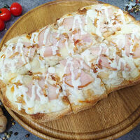 Цыпленок и сырный соус в Perotti Pizza