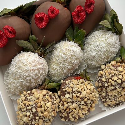 Клубника в шоколаде, №22 в Sweetmiddle.chocolate по цене 1950 ₽