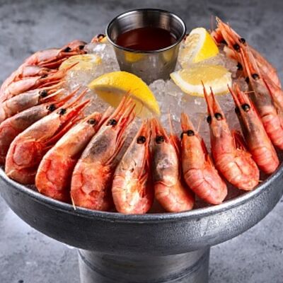 Северные креветки на льду в Мидийное место по цене 2400 ₽