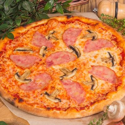 Пицца Прошутто фунги в Луиджи & Тосё по цене 279