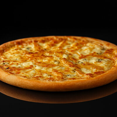 Япряная груша Пицца 32 в Фабрика кухня Пицца по цене 1075 ₽