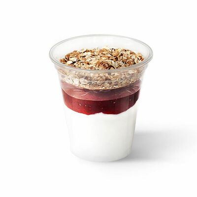 Домашний йогурт с гранолой и клубникой в БлинБери по цене 78