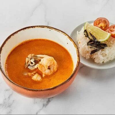 Том-Ням с морепродуктами в Room-cafe по цене 710 ₽