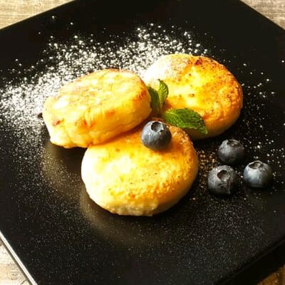 Сырники со сгущёнкой в Izmir по цене 360 ₽