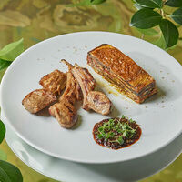 Корейка ягнёнка с лазаньей из баклажан в Turandot