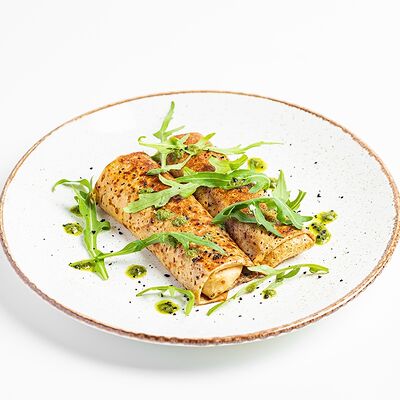 Блины с курицей и сыром фета в Kitchen по цене 380