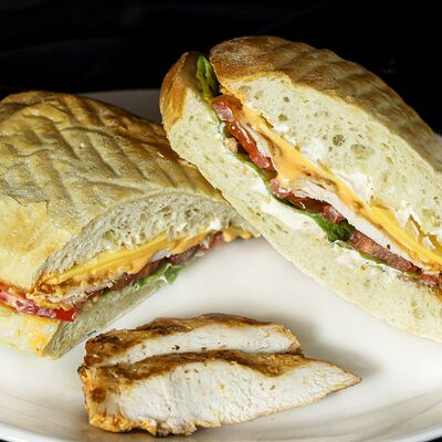 Сэндвич с курицей в Temple pizza по цене 490 ₽