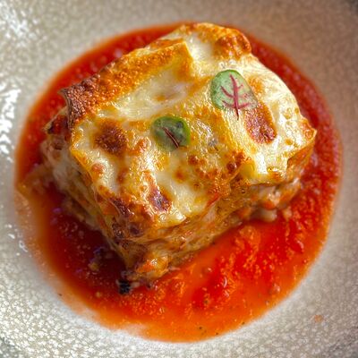 Лазанья Куриная с овощами в Мираж по цене 490 ₽