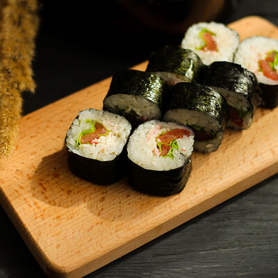 Ролл Мамба в Yomayo по цене 285 ₽