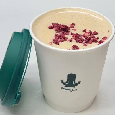 Белый шоколад с малиной в Кофеизм по цене 350 ₽