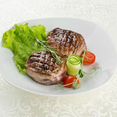 Медальоны говяжьи в Римские каникулы по цене 910 ₽