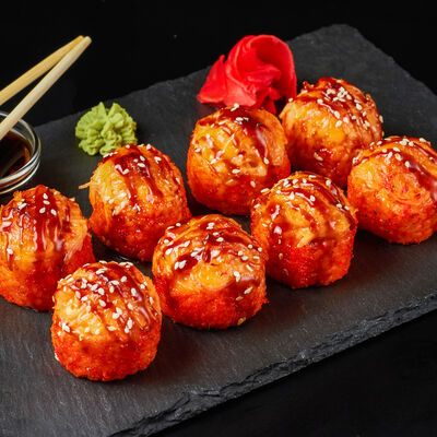 Запеченный ролл Яки спайси в Суши Палки по цене 360 ₽