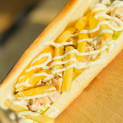 Хот-дог с фри в ШаURма по цене 280 ₽