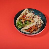 Тако с куриным филе в Kiss