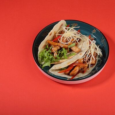 Тако с куриным филе в Kiss по цене 265