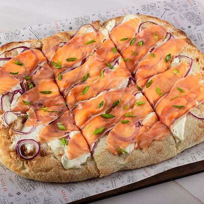 Римская пицца Атлантический лосось в Solo Street Food по цене 799 ₽