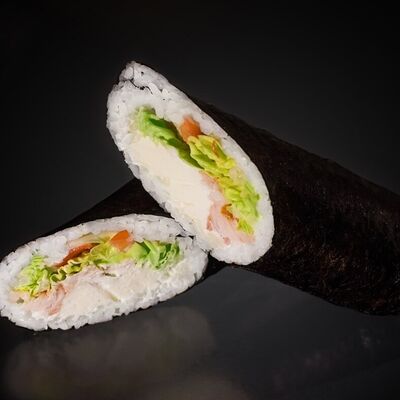 Суши-ролл Цезарь с курицей в Восточный экспресс по цене 299 ₽