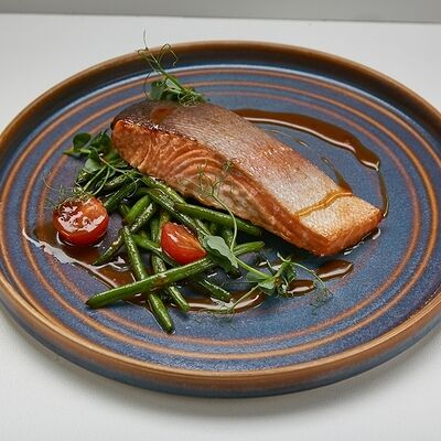 Д Форель с фасолью и тайским соусом в Цех этого города по цене 799 ₽