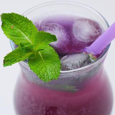 Лимонад Лаванда-черника с джус болламив Cafeshion по цене 340 ₽