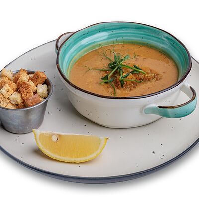 Чечевичный суп в PINTA Bar & Grill по цене 2590 ₸