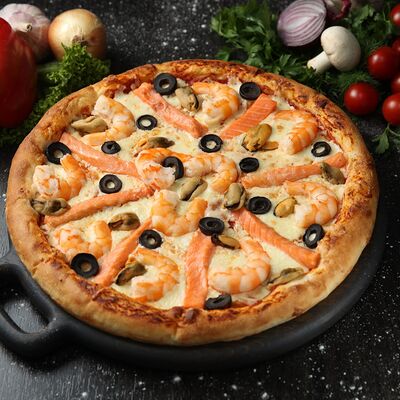 Пицца Морской бум 22 см в Loca Pizza по цене 770 ₽