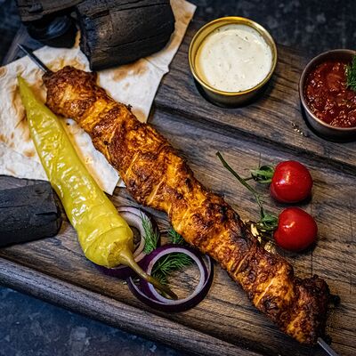 Шашлык из куриные филе на шпажкахв Мангал & Кебаб по цене 420 ₽