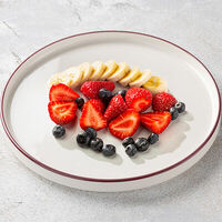 Микс ягод с бананом в Шоколадница