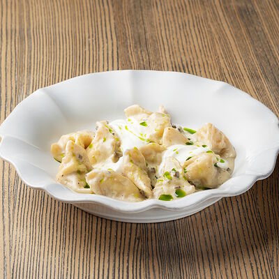 Пельмени из кролика в соусе из белых грибов в Онегин дача по цене 950 ₽