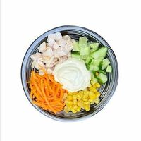 Салат с копченой куриной грудкой, морковкой по-корейски и кукурузой в Бегемот