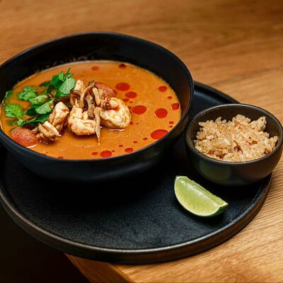 Том Ям с морепродуктами в Джимми Чу по цене 1020 ₽