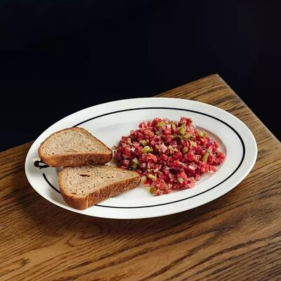 Тартар из говядиныв Ватерлоо по цене 940 ₽