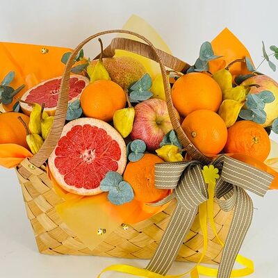 Фруктовая корзина на 1 сентября вкусный подарок в Дарите красиво по цене 8997 ₽
