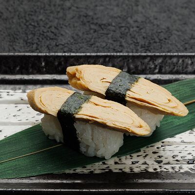 Суши Тамаго в Umami Ramen Club по цене 309 ₽