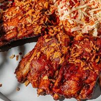 Свиные ребрышки в Butch Burger