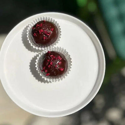 Конфета шоколадная в Сельдерей по цене 210 ₽