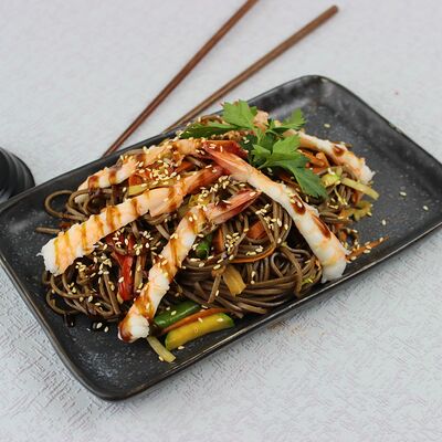 Соба с креветками терияки в SUSHIGO по цене 649 ₽