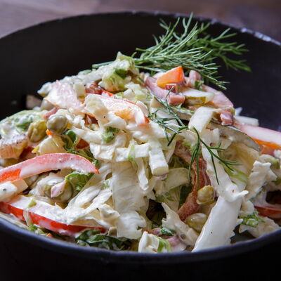 Салат с копченой говядиной в Гриль Ру по цене 230