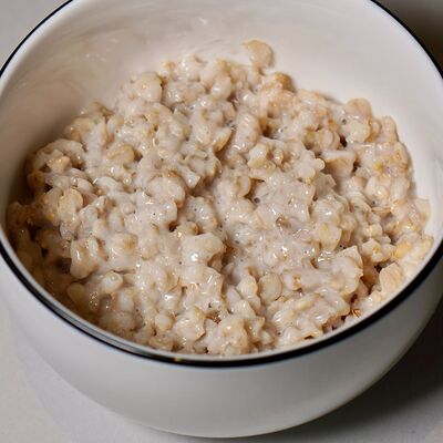 Д Каша овсяная в Вольсов по цене 290 ₽