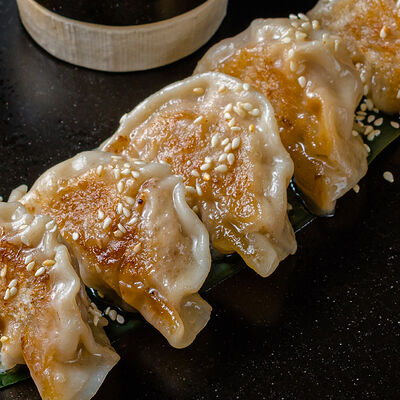 Гёдза с крабомв Tottori по цене 1500 ₽